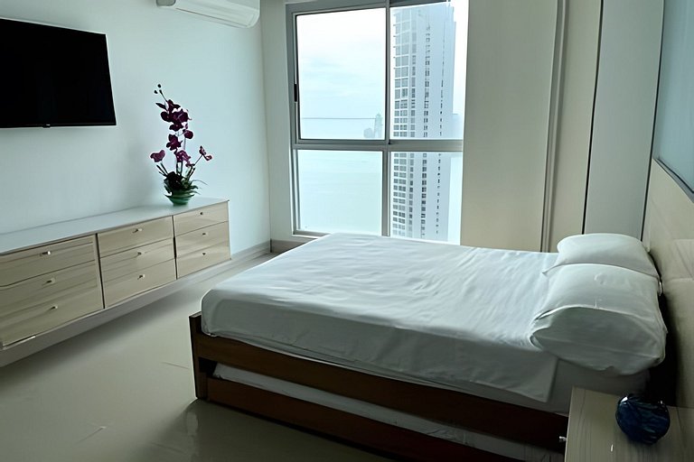 Ocean Majesty, Luxury Haven close to Walled City