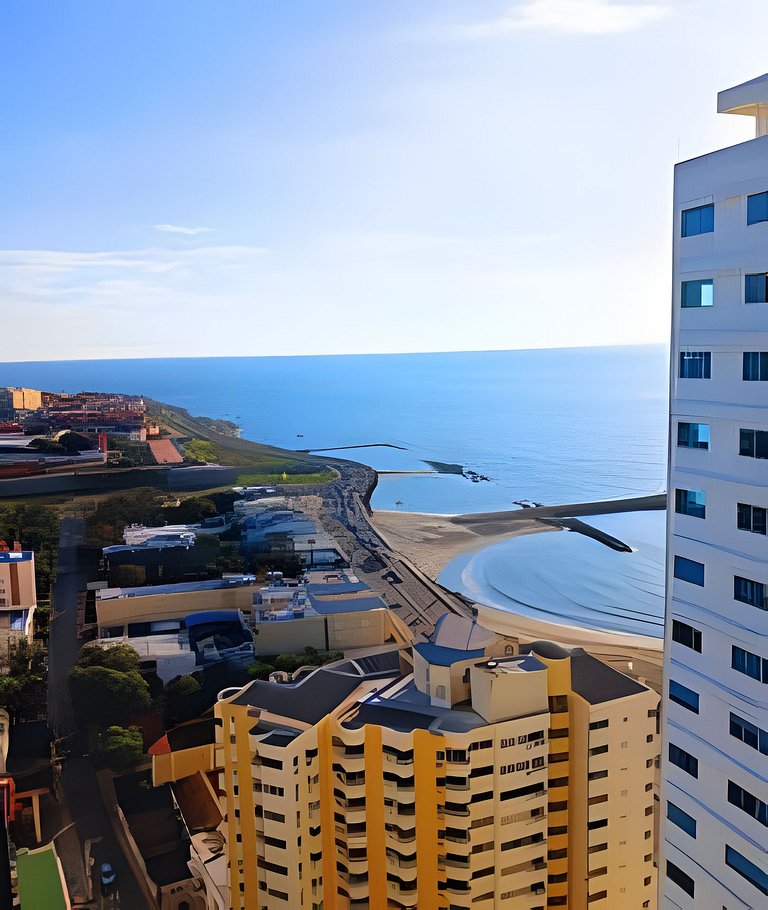 Brand New, 3blocks from Walled C, Stunning Views