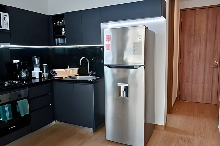 Brand New, 3blocks from Walled C, Stunning Views