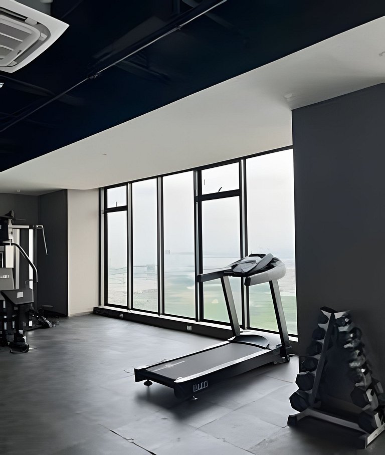 Brand New, 3blocks from Walled C, Stunning Views