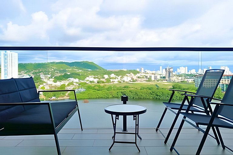 Luxury 2B, stunning View 4 Blocks from walled City