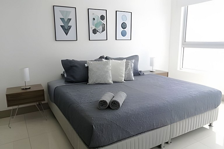 Luxury 2B apartment,Amazing View