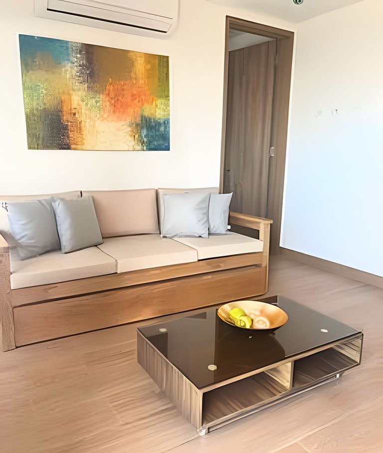 Luxury Apartment with Ocean y Walled City Views