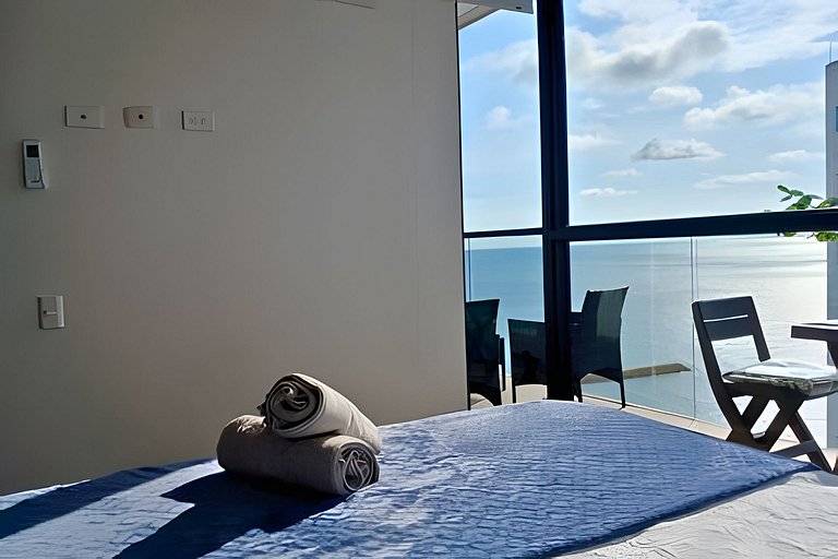 Oceanfront Gem by Walled City, Spectacular Views