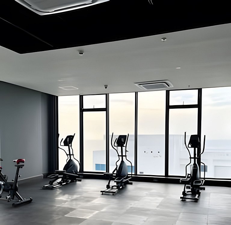 Oceanfront Gem by Walled City, Spectacular Views