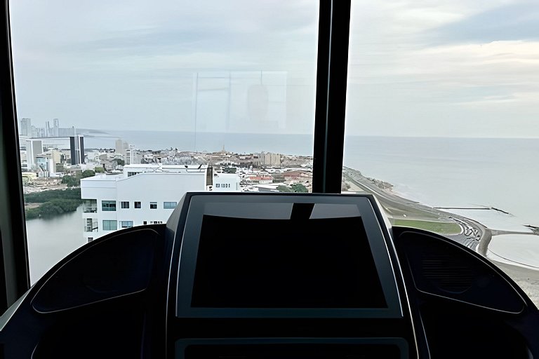 Oceanfront Gem by Walled City, Spectacular Views