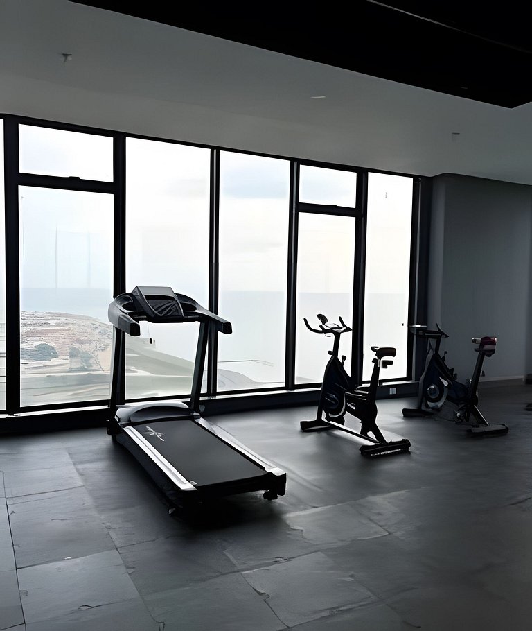 Oceanfront Gem by Walled City, Spectacular Views