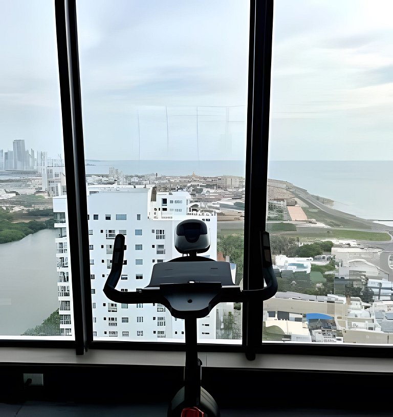 Oceanfront Gem by Walled City, Spectacular Views