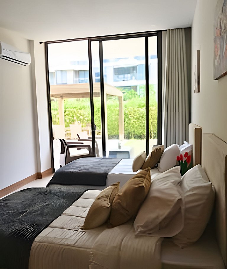 Lujoso Apto con Piscina y Terraza Privada