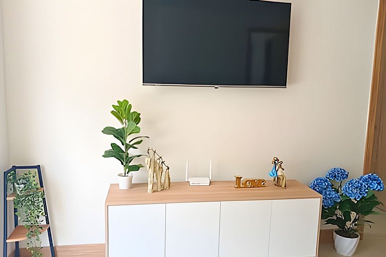 Lujoso Apto con Piscina y Terraza Privada
