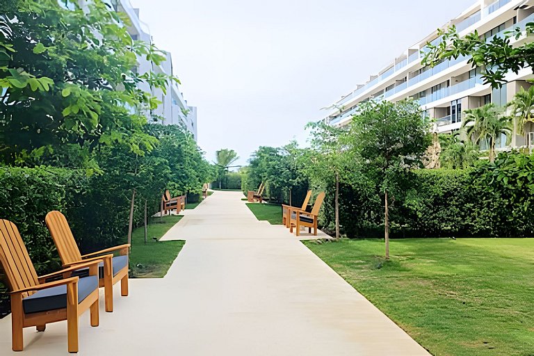 Lujoso Apto con Piscina y Terraza Privada