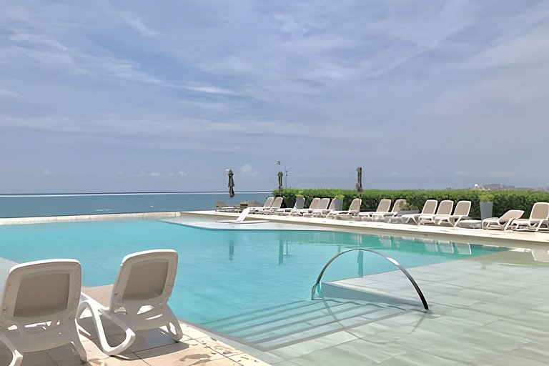 Breathtaking ocean view, central location
