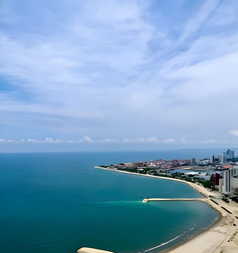 Breathtaking ocean view, central location