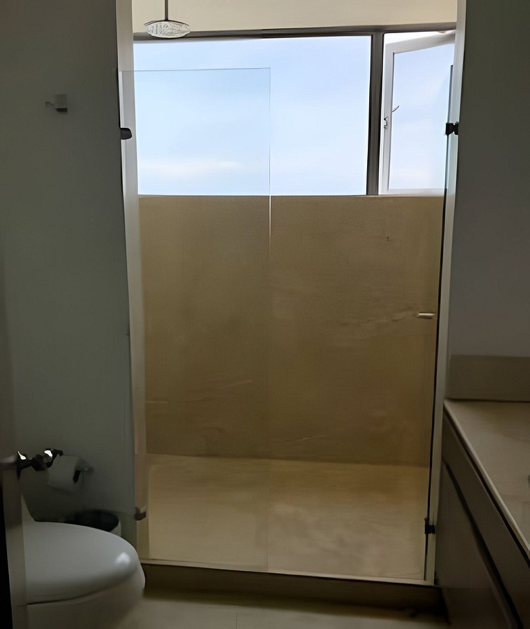 Breathtaking ocean view, central location