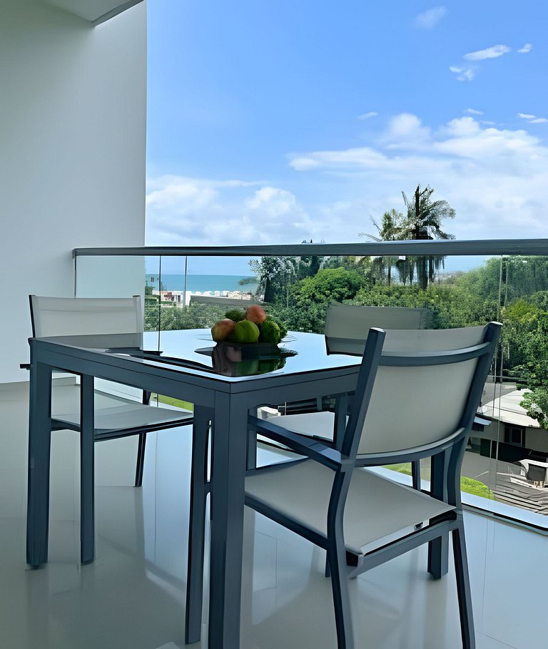 Beachfront Paradise with Pools and Spa