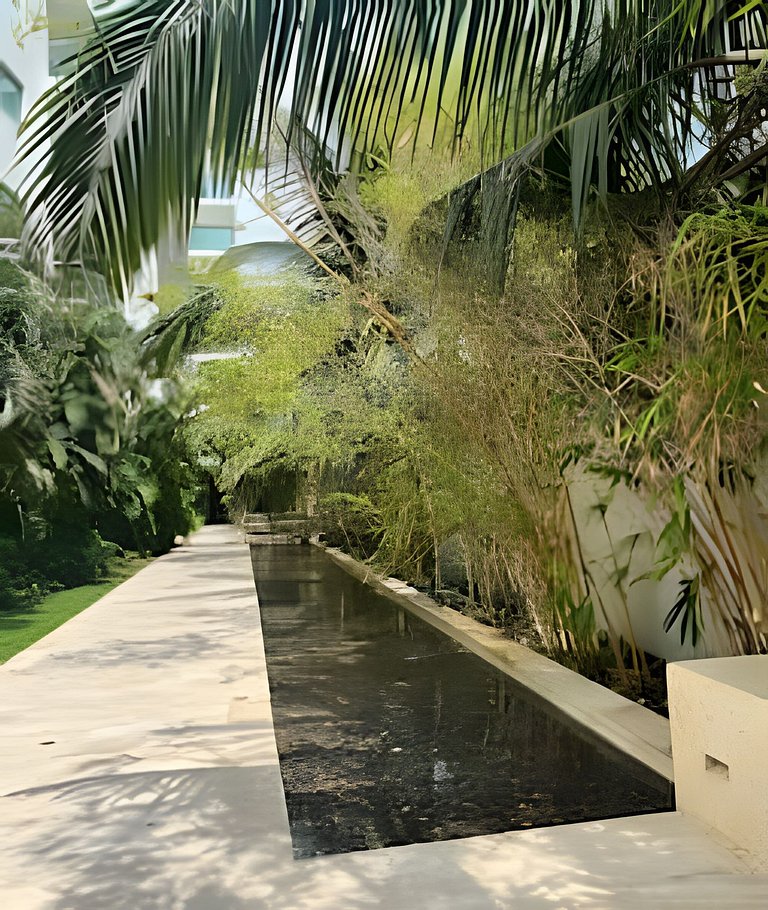 Beachfront Paradise with Pools and Spa