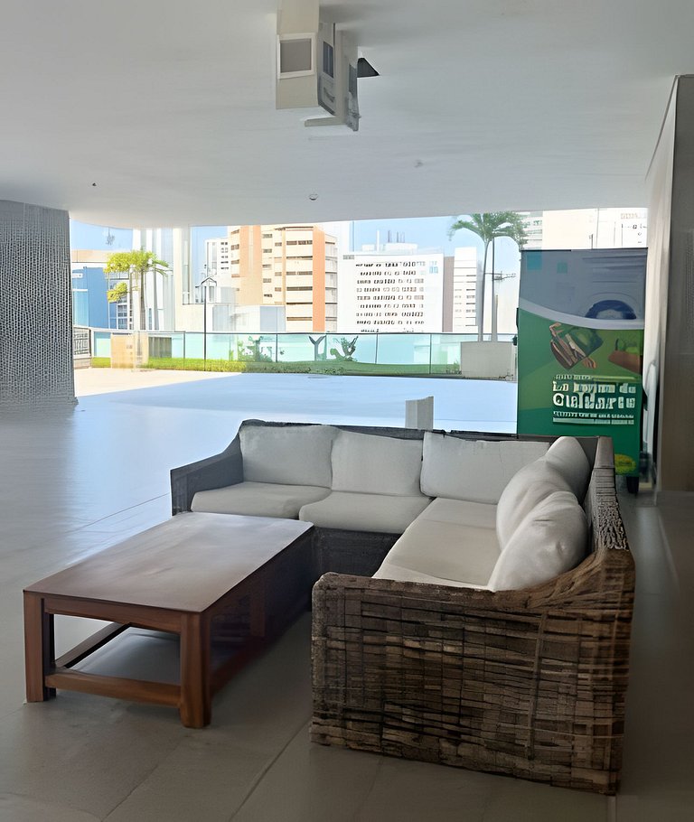 Chic Apartment Near It All