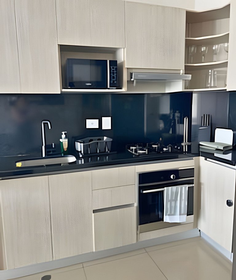 Chic Apartment Near It All