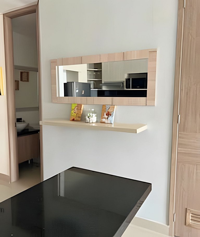 Chic Apartment Near It All