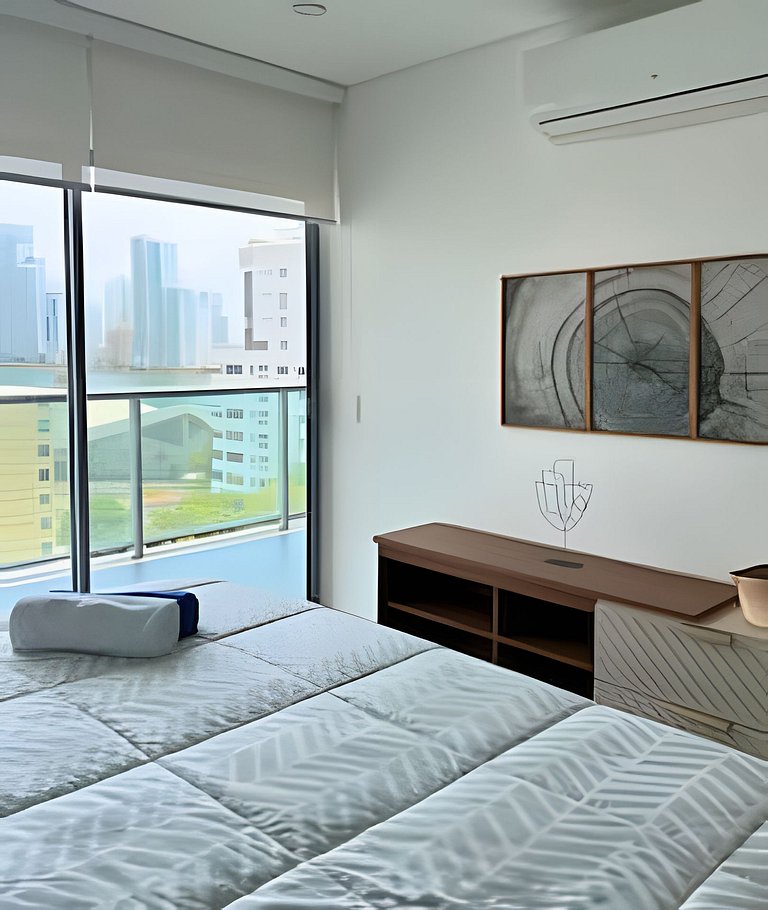 Chic Apartment Near It All
