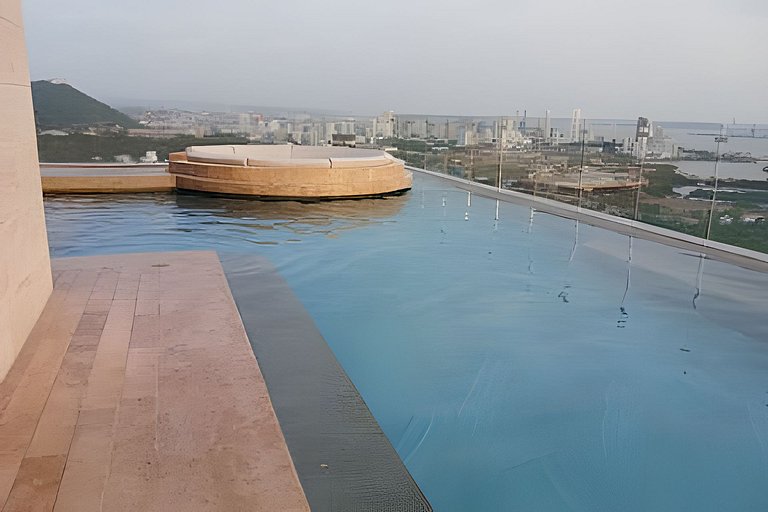 Stuning view to Walled city & Beach, King size bed
