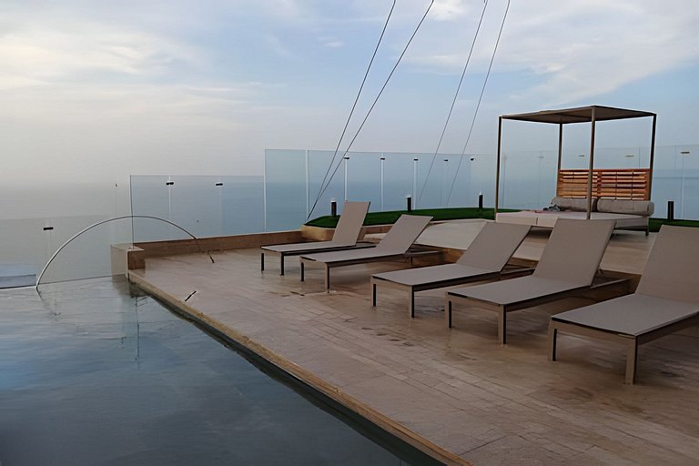 Stuning view to Walled city & Beach, King size bed