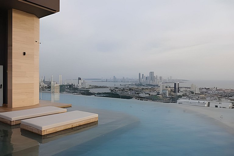 Stuning view to Walled city & Beach, King size bed