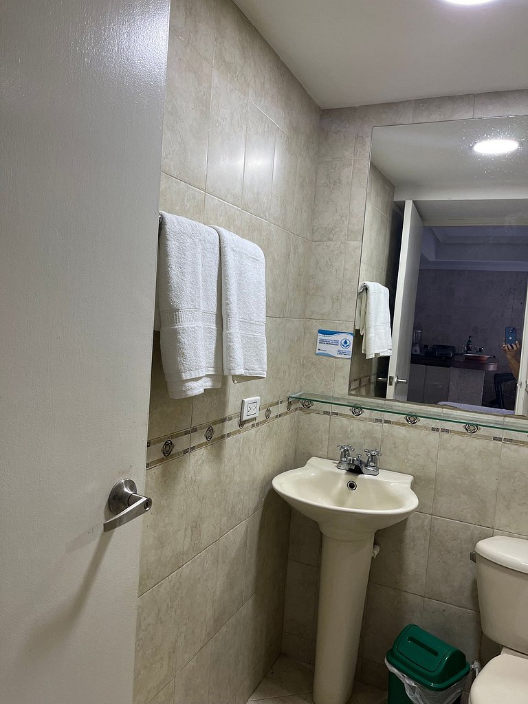 Lindo Apartstudio en El Laguito