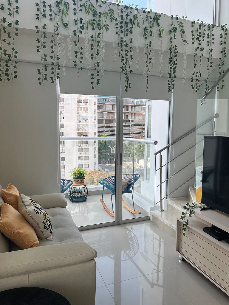 Charming Loft near the Beach