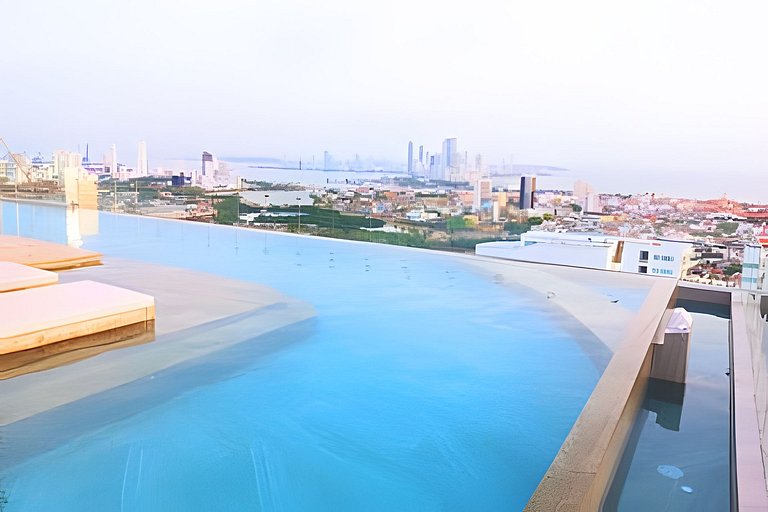 Spectacular apartment, unparallel views!