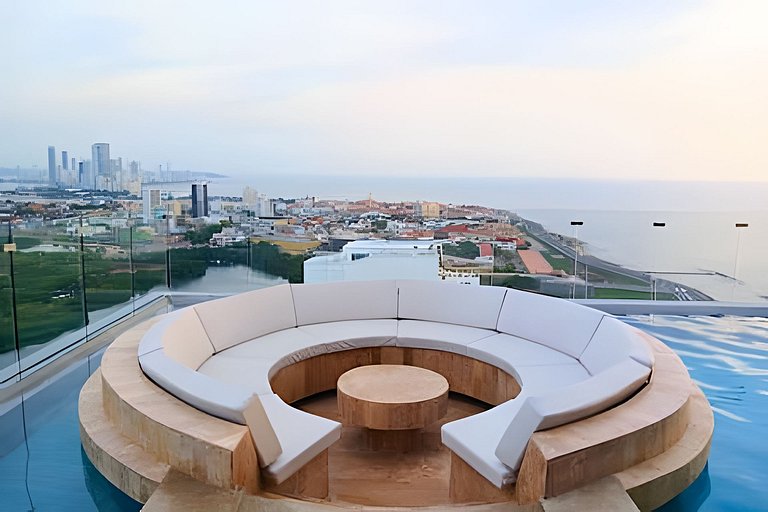 Spectacular apartment, unparallel views!