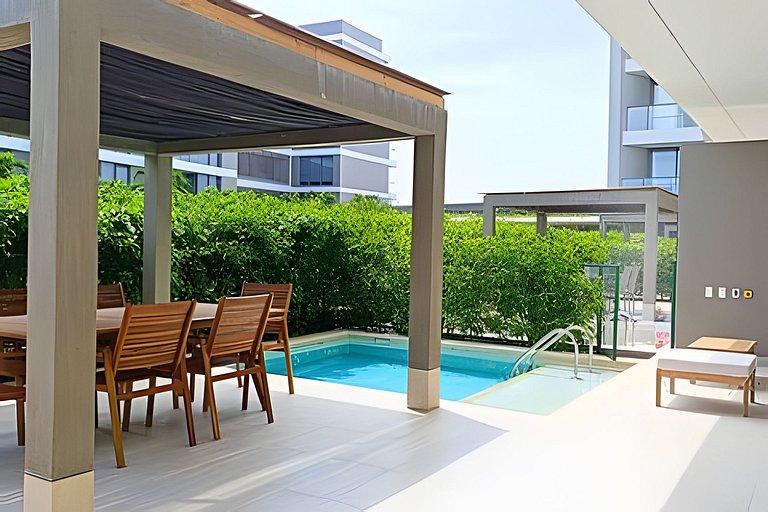 Exclusivo Apto, Piscina Privada y Salida a playa