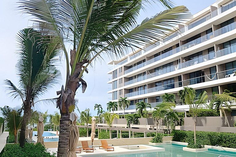 Exclusivo Apto, Piscina Privada y Salida a playa