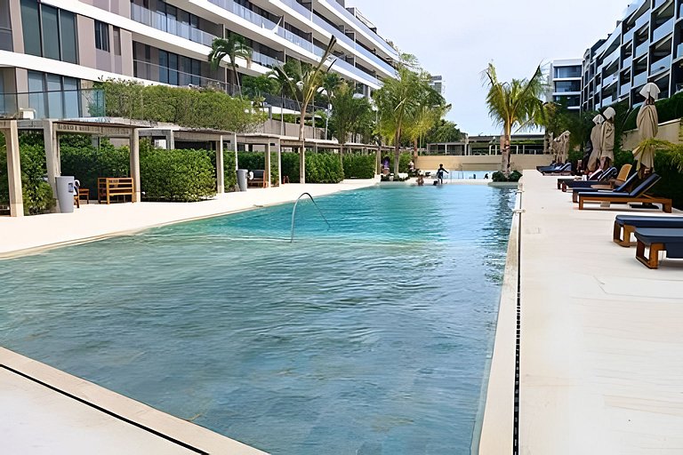Exclusivo Apto, Piscina Privada y Salida a playa