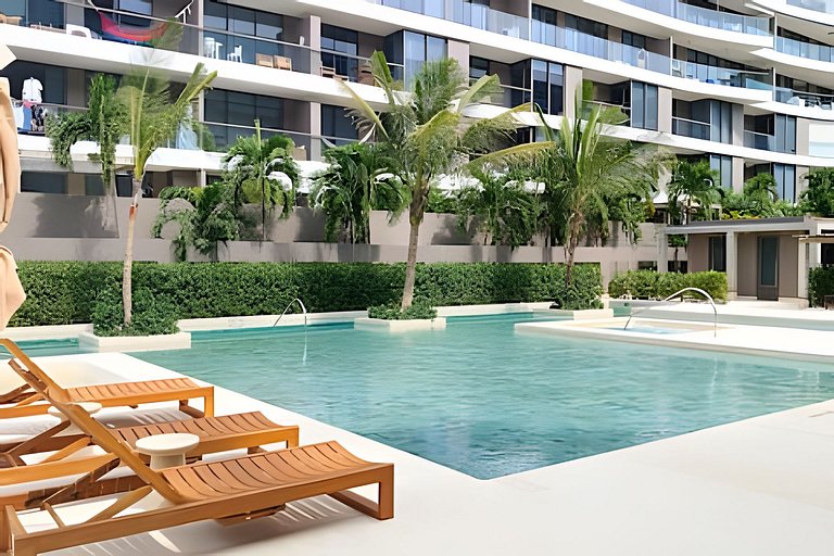 Exclusivo Apto, Piscina Privada y Salida a playa