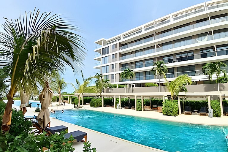 Exclusivo Apto, Piscina Privada y Salida a playa