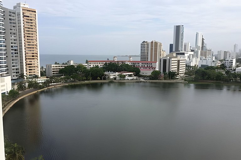 Hermoso apartamento con vista en el laguito