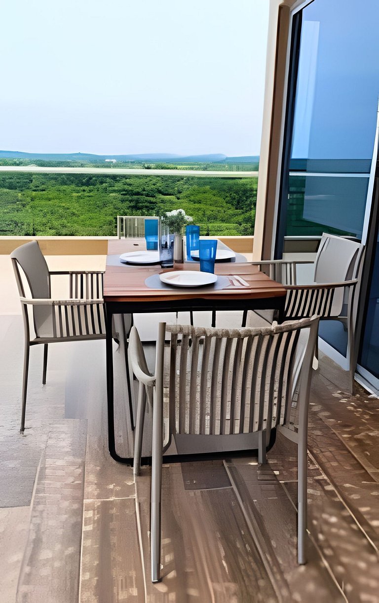 Ultimo piso, amplia terraza y vista impresionante!