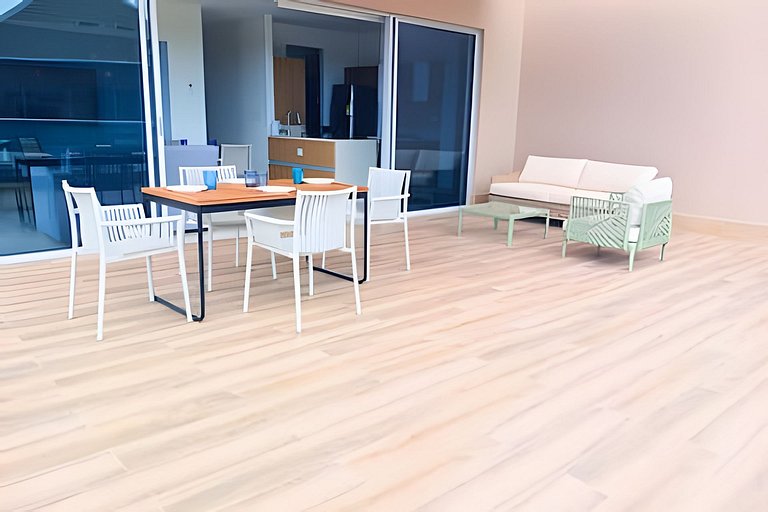 Ultimo piso, amplia terraza y vista impresionante!