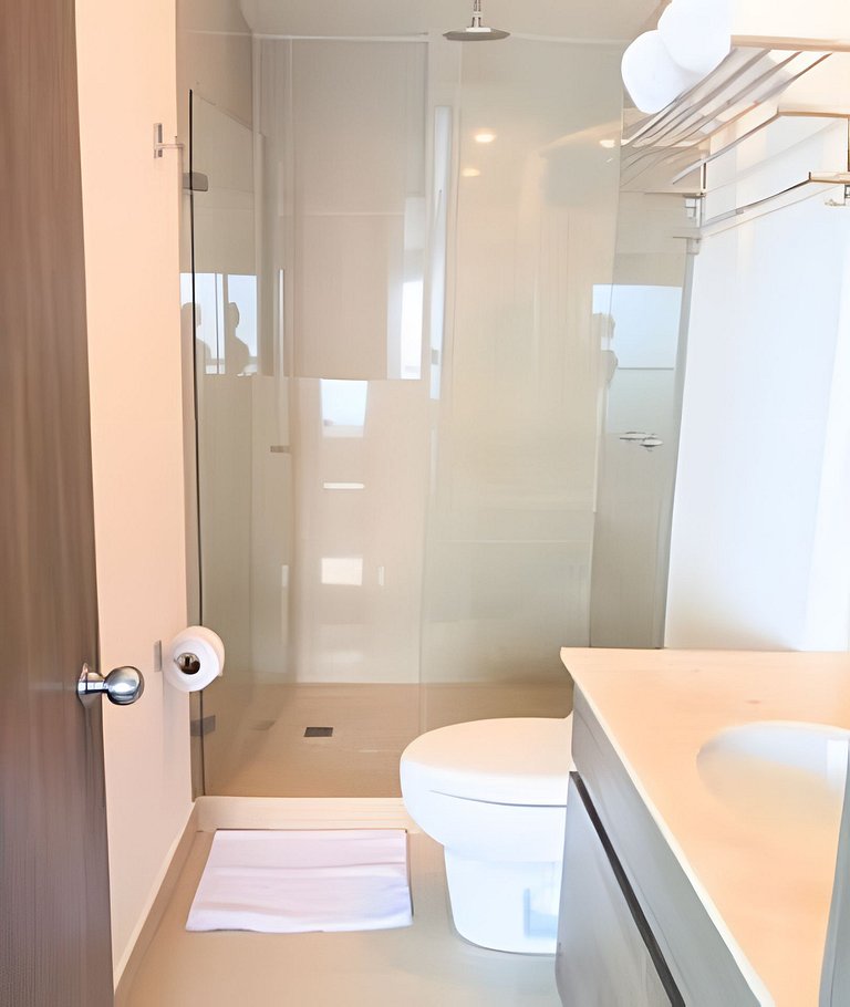 Luxury Escape: Sea, Comfort & Style