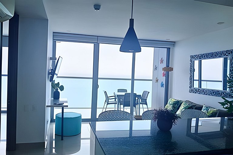 Luxury Escape: Sea, Comfort & Style