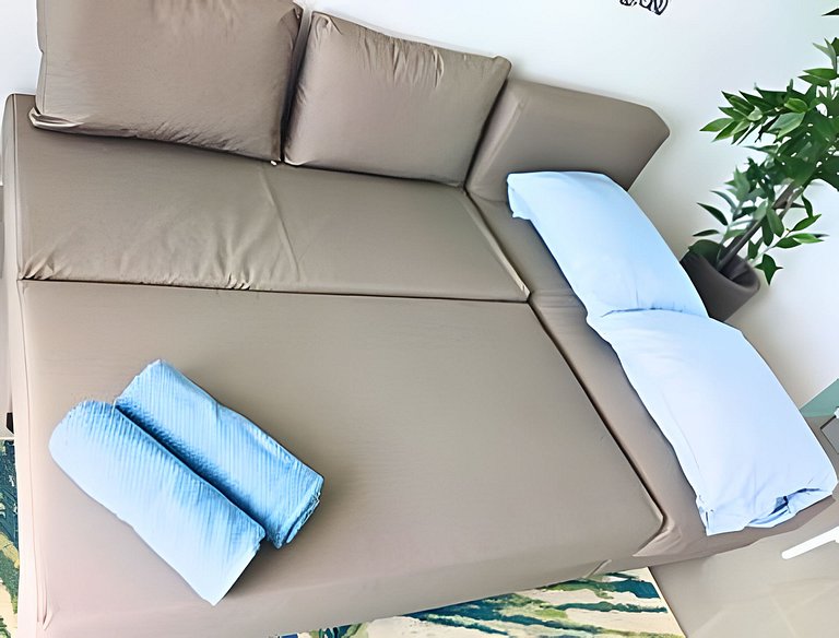 Luxury Escape: Sea, Comfort & Style