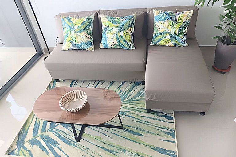 Luxury Escape: Sea, Comfort & Style