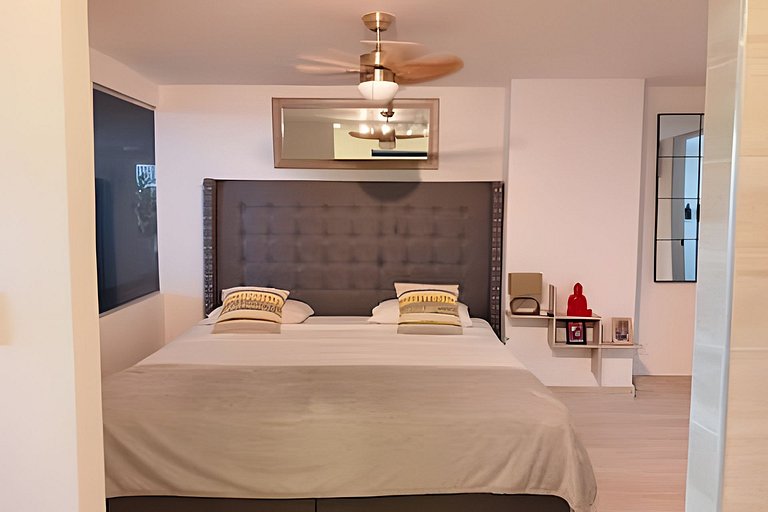 Apartstudio en corazón de C. Amurallada, Cama king