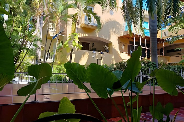 Apartstudio en corazón de C. Amurallada, Cama king