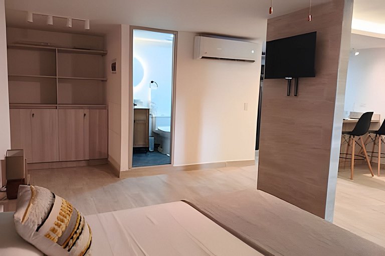 Apartstudio en corazón de C. Amurallada, Cama king