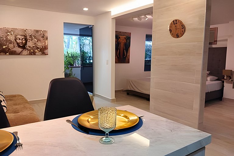 Apartstudio en corazón de C. Amurallada, Cama king