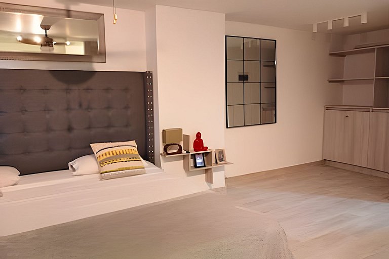 Apartstudio en corazón de C. Amurallada, Cama king