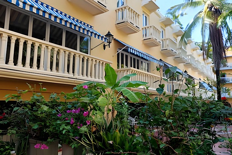 Apartstudio en corazón de C. Amurallada, Cama king