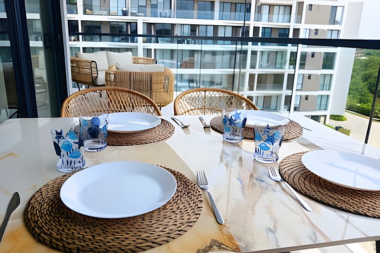 ¡Comodidad y Estilo frente al mar!